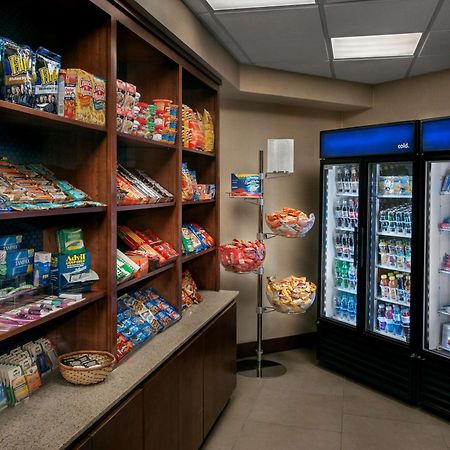 Hampton Inn & Suites Milwaukee Downtown Ngoại thất bức ảnh