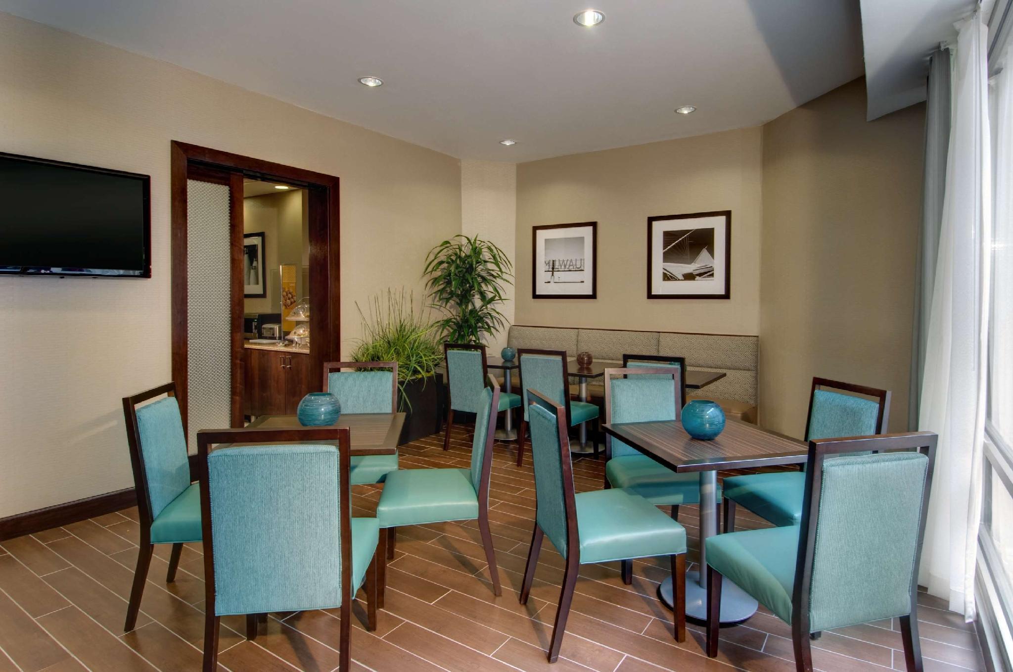 Hampton Inn & Suites Milwaukee Downtown Nhà hàng bức ảnh