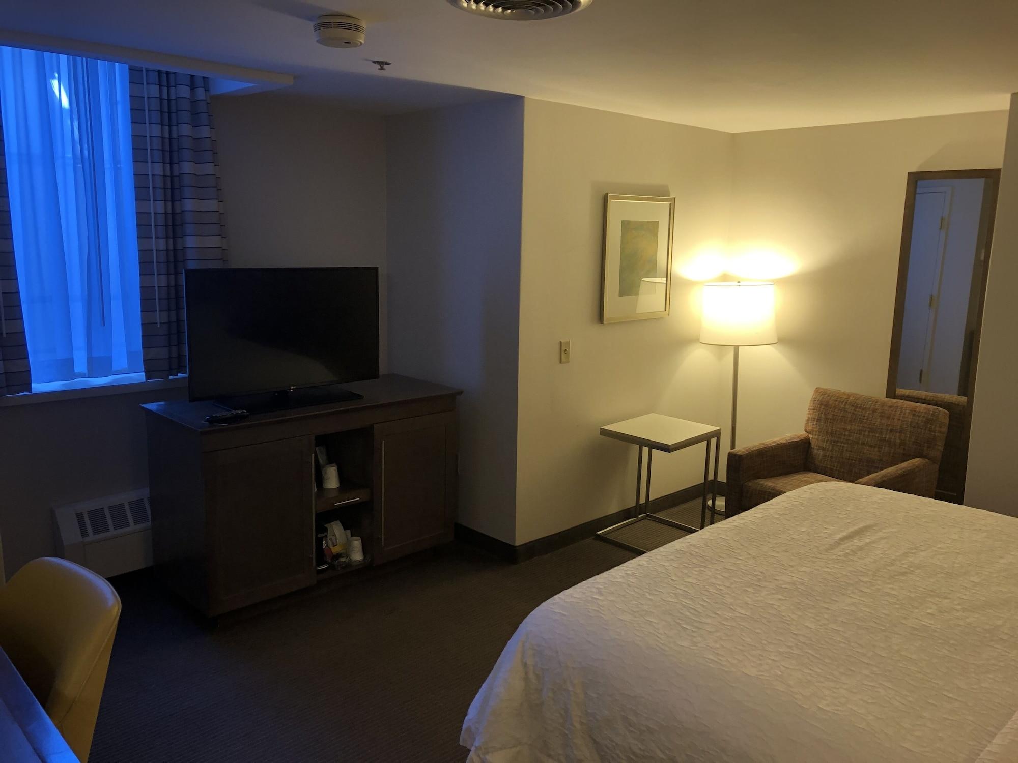 Hampton Inn & Suites Milwaukee Downtown Ngoại thất bức ảnh