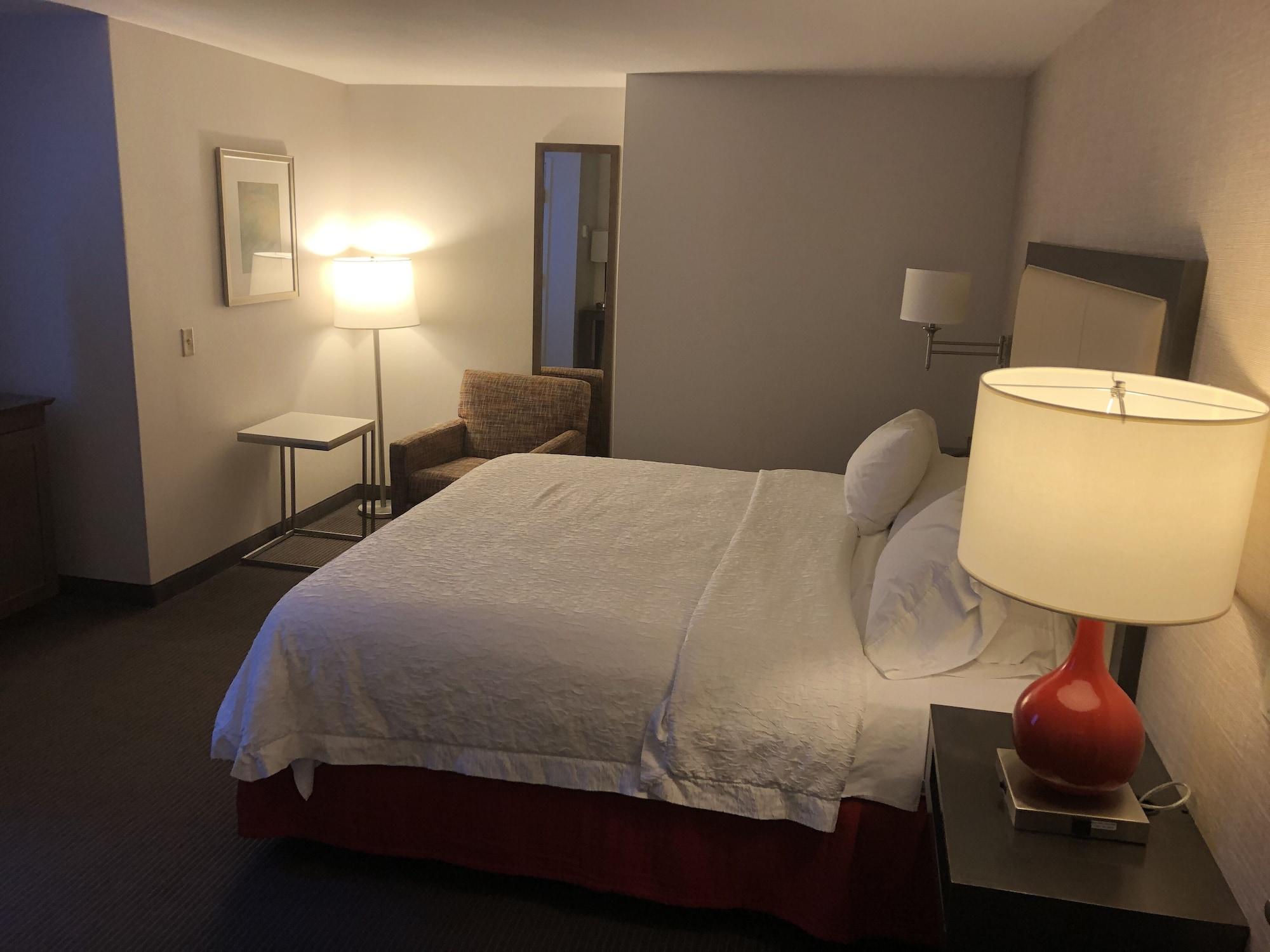 Hampton Inn & Suites Milwaukee Downtown Ngoại thất bức ảnh