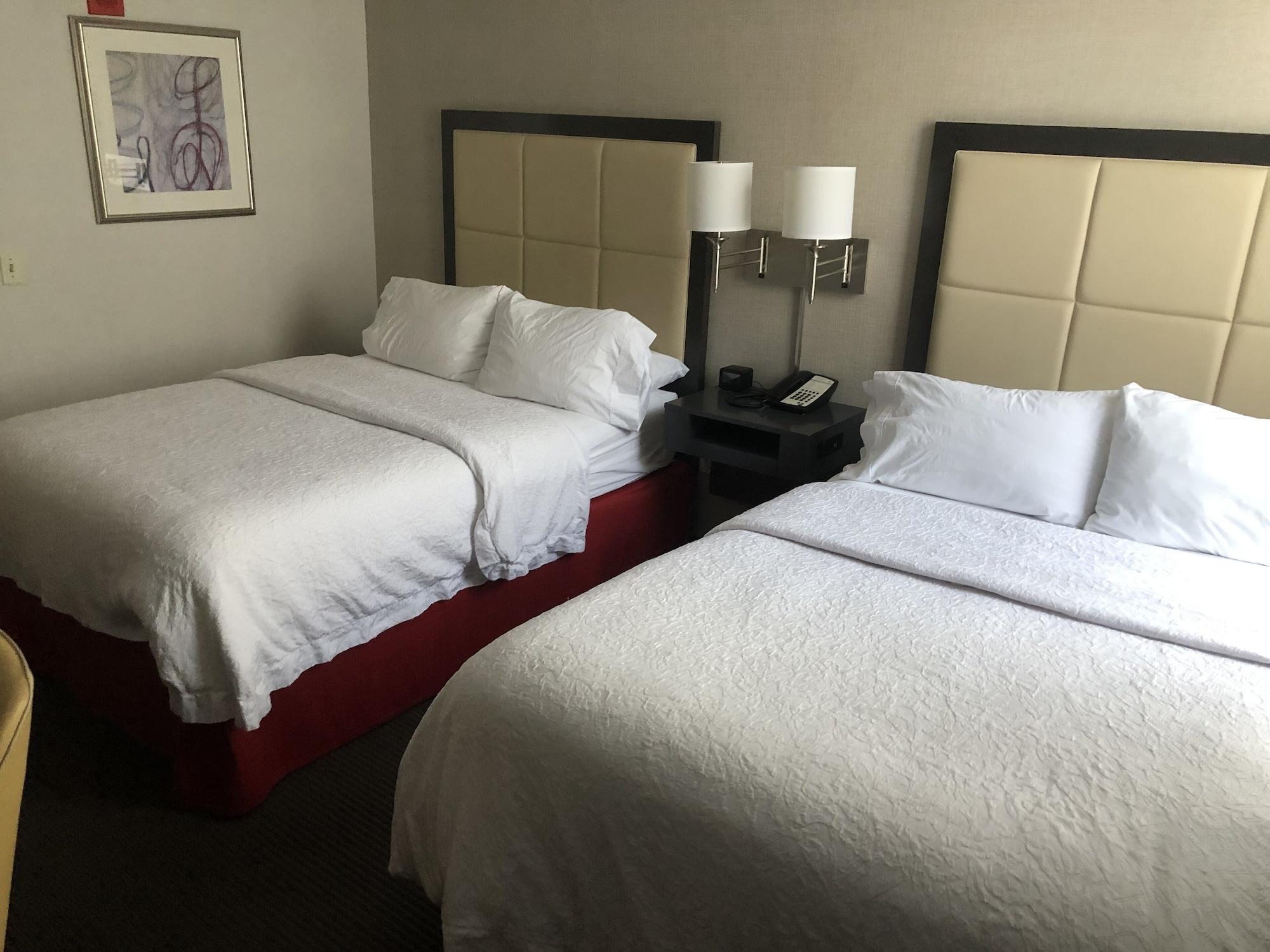 Hampton Inn & Suites Milwaukee Downtown Ngoại thất bức ảnh